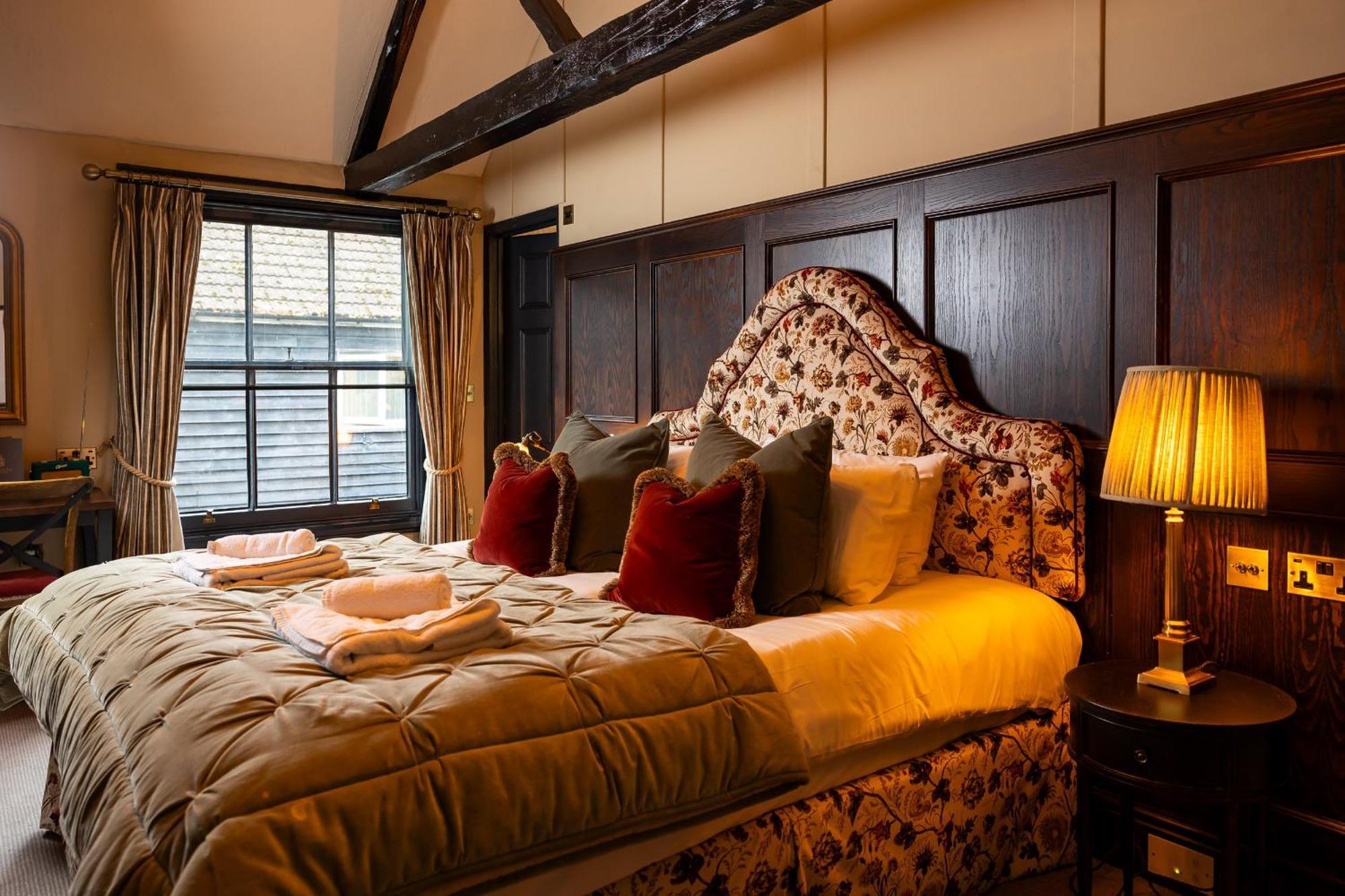 Salisbury Arms Hotel Hertford Esterno foto